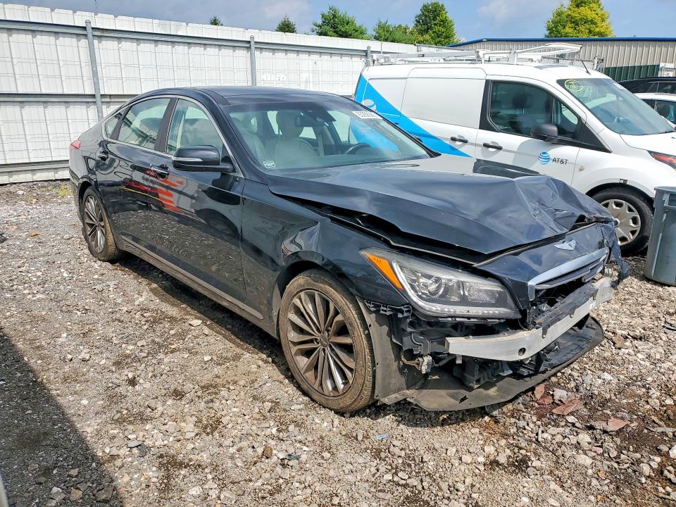 Photo 4 from auction – 2015 HYUNDAI GENESIS with VIN KMHGN4JEXFU094418