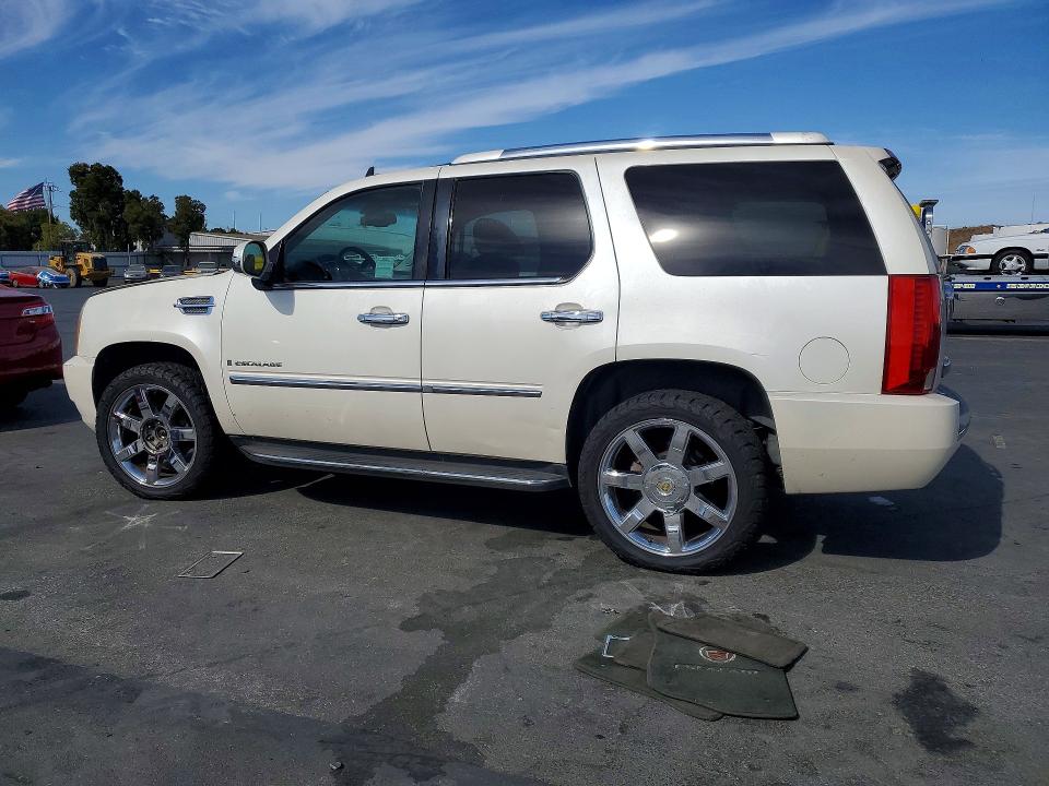Photo 2 from auction – 2008 CADILLAC ESCALADE with VIN 1GYFK63818R197027