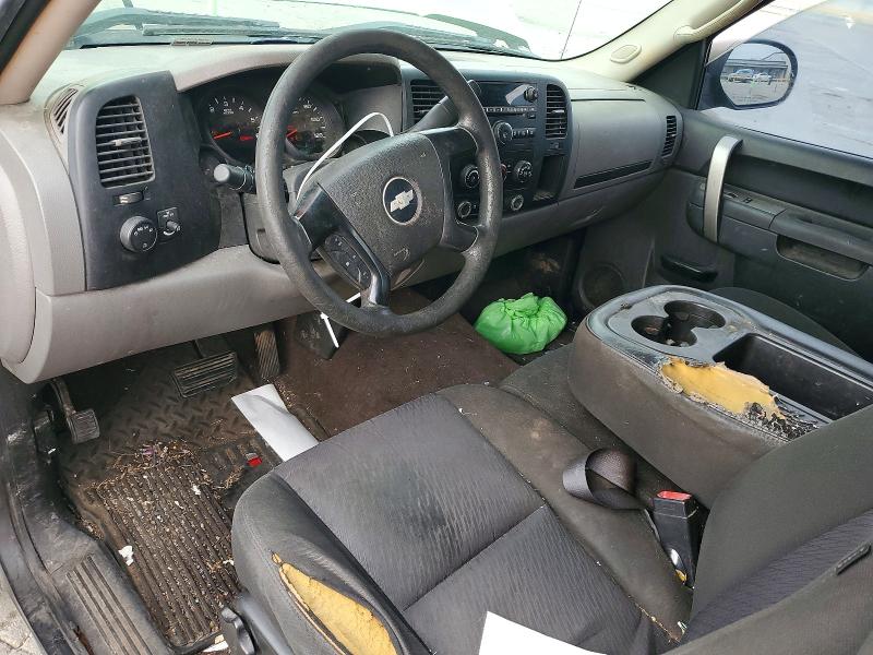 Photo 8 from auction – 2010 CHEVROLET SILVERADO with VIN 1GCSCREA3AZ114352