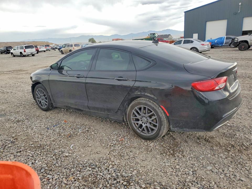 Photo 2 from auction – 2016 CHRYSLER 200 with VIN 1C3CCCBG4GN175532