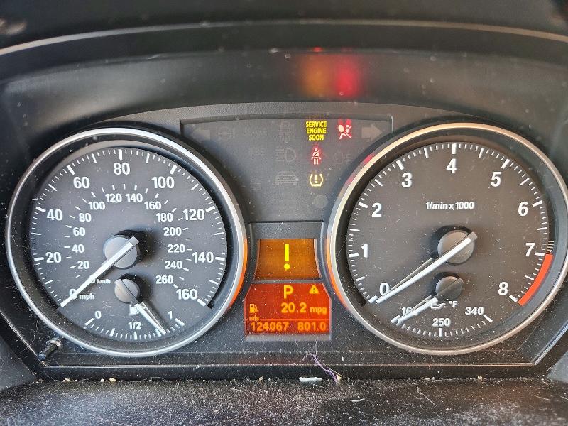 Photo 9 from auction – 2015 BMW X1 with VIN WBAVM5C53FVV94851