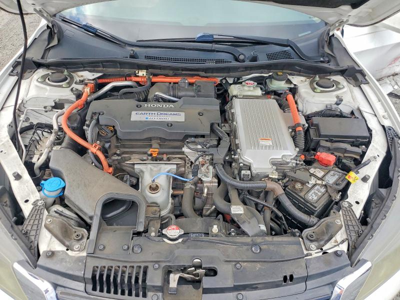 Photo 11 from auction – 2015 HONDA ACCORD with VIN 1HGCR6F5XFA008961