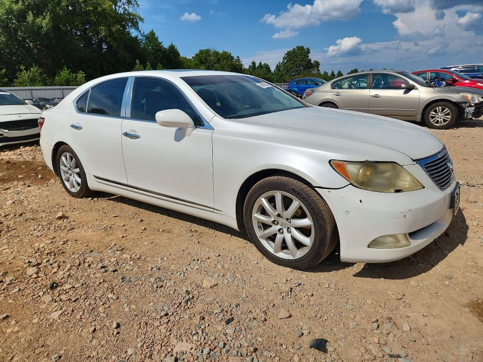 Photo 4 from auction – 2007 LEXUS LS with VIN JTHBL46FX75019928
