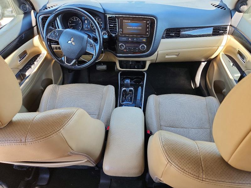 Фото 8 с аукциона – 2018 MITSUBISHI OUTLANDER с VIN JA4AD3A32JJ001109