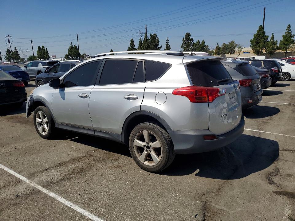 Photo 2 from auction – 2013 TOYOTA RAV4 with VIN JTMZFREV7D5012945