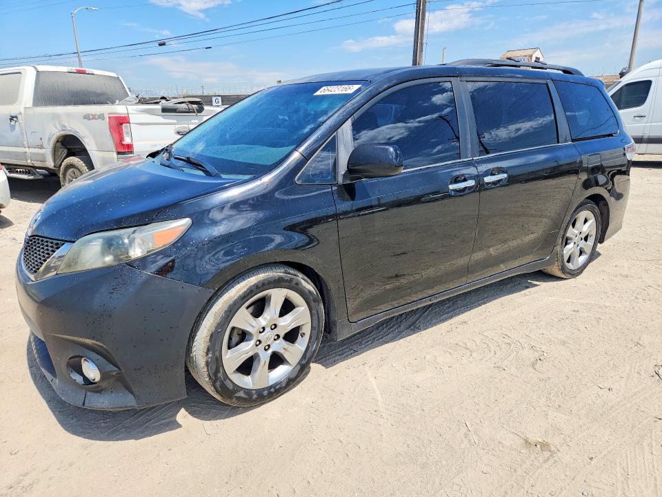 TOYOTA SIENNA 2013 with VIN 5TDXK3DC8DS313184 - Photo from auction