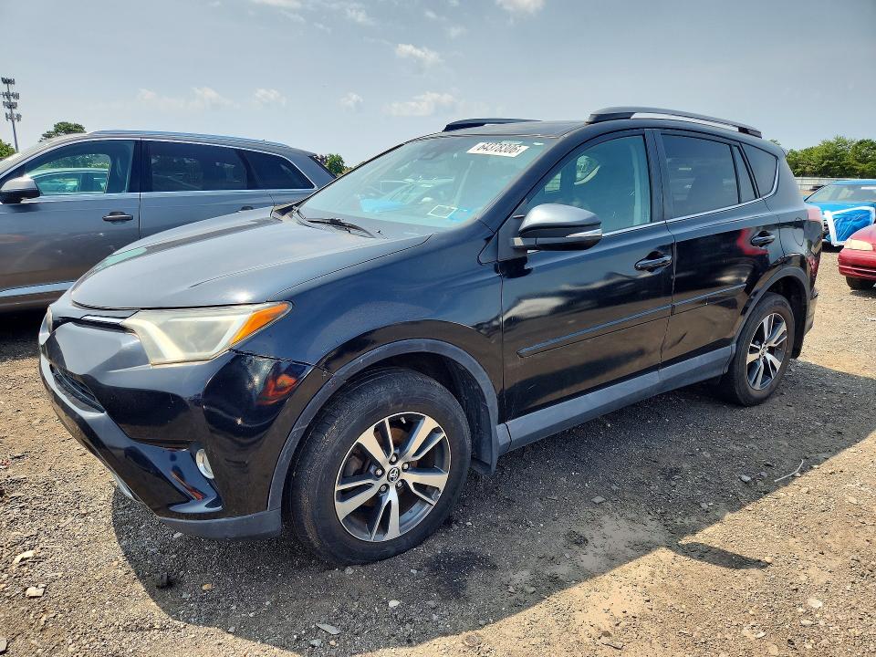 Photo 1 from auction – 2017 TOYOTA RAV4 with VIN 2T3RFREVXHW663758