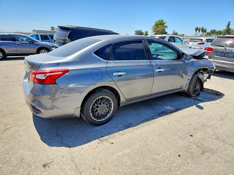 Photo 3 from auction – 2017 NISSAN SENTRA with VIN 3N1AB7AP9HY374680