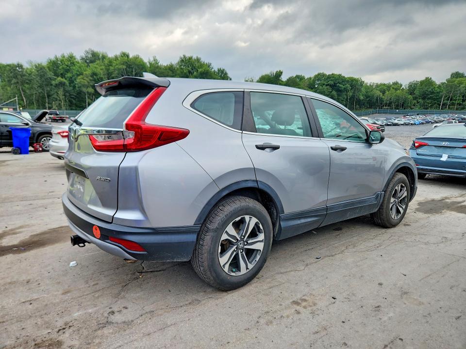 Photo 3 from auction – 2019 HONDA CR-V with VIN 2HKRW6H30KH206822