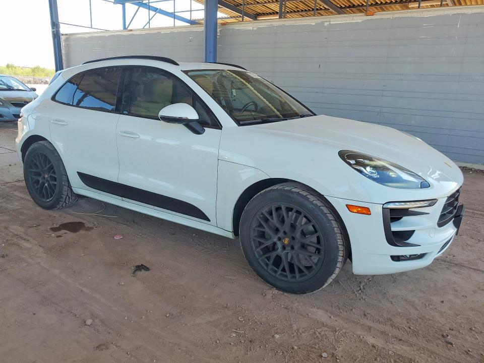 Photo 4 from auction – 2017 PORSCHE MACAN with VIN WP1AG2A50HLB51998