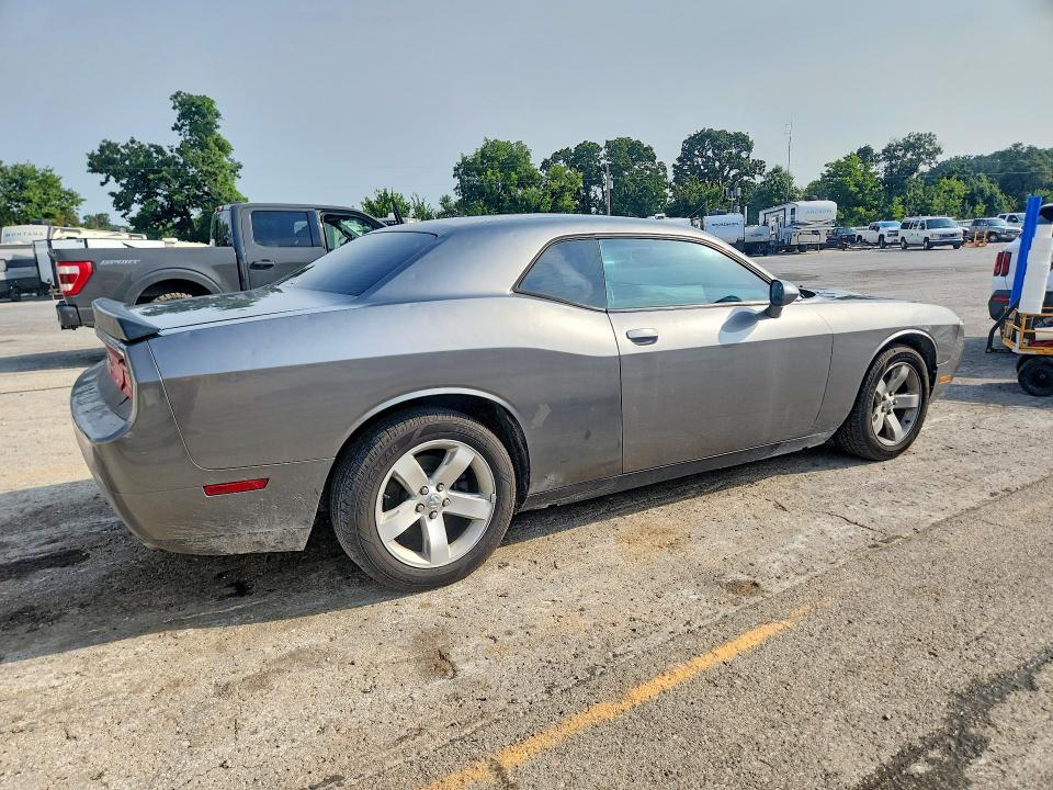 Photo 3 from auction – 2011 DODGE CHALLENGER with VIN 2B3CJ4DG0BH602373