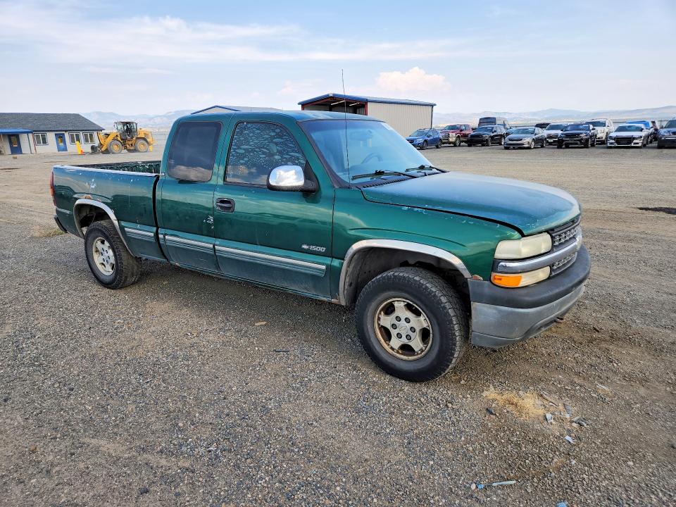 Photo 4 from auction – 2000 CHEVROLET SILVERADO with VIN 1GCEK19T0YE301885