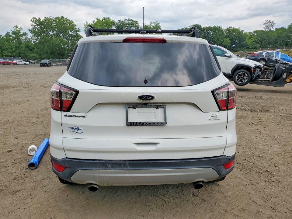 صورة رقم 6 من المزاد - 2017 FORD ESCAPE مع VIN 1FMCU0GD0HUE77134