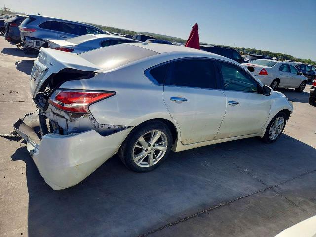 Photo 3 from auction – 2015 NISSAN ALTIMA with VIN 1N4AL3AP9FN310125