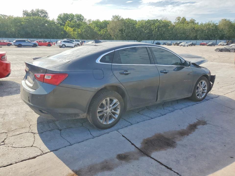 Photo 3 from auction – 2016 CHEVROLET MALIBU with VIN 1G1ZE5ST7GF239932