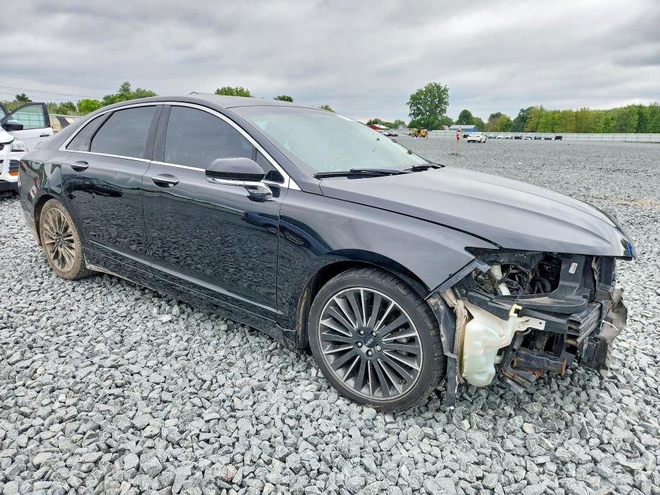 Photo 4 from auction – 2016 LINCOLN MKZ with VIN 3LN6L2LU0GR629730