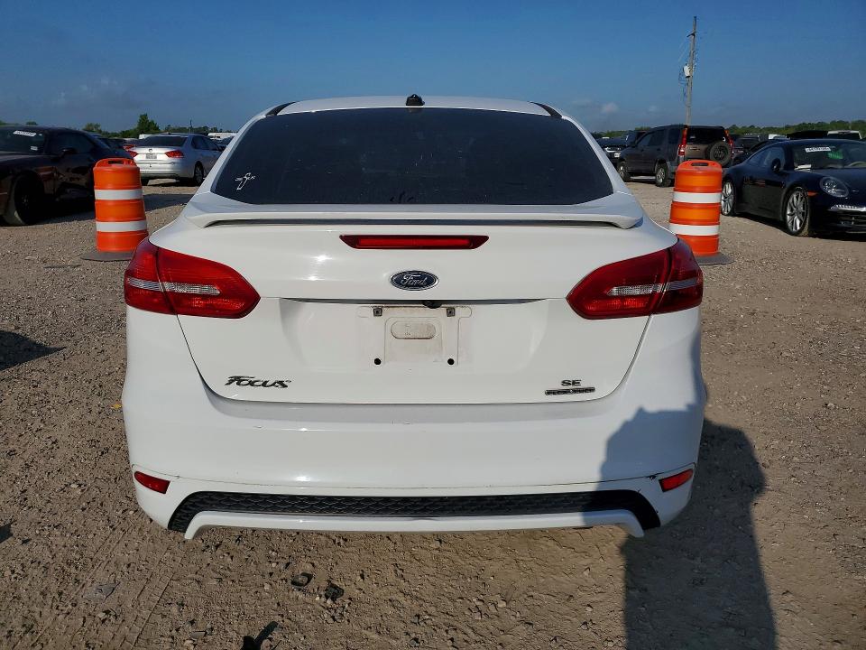Photo 6 from auction – 2016 FORD FOCUS with VIN 1FADP3F29GL257938