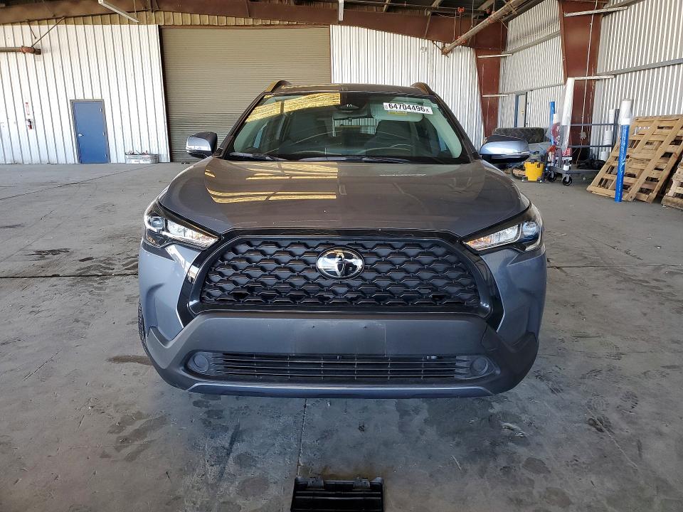 Photo 5 from auction – 2023 TOYOTA COROLLA CROSS with VIN 7MUCAAAG3PV045054