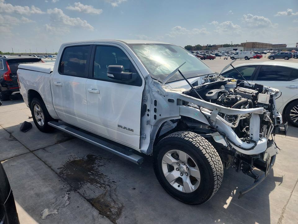 Фото 4 с аукциона – 2022 RAM 1500 с VIN 1C6SRFFT4NN299223