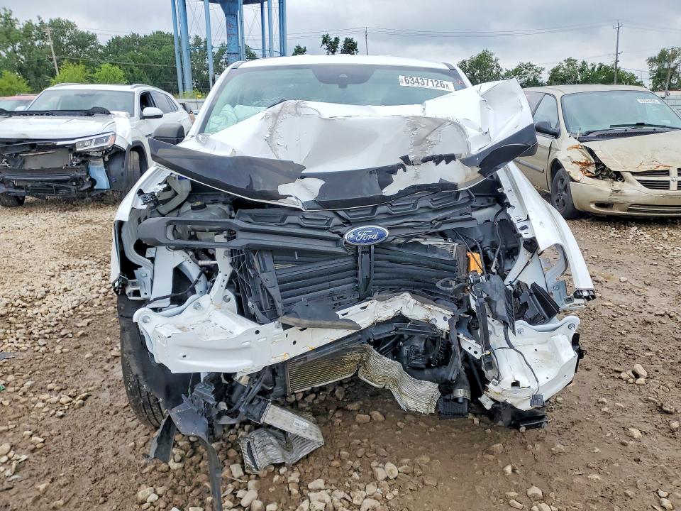 Photo 5 from auction – 2022 FORD MAVERICK with VIN 3FTTW8F96NRA43426