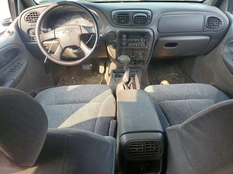 Photo 8 from auction – 2002 CHEVROLET TRAILBLAZER with VIN 1GNDS13S522489461