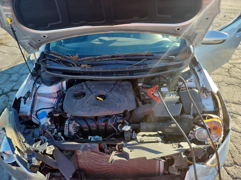 Photo 11 from auction – 2016 KIA FORTE5 with VIN KNAFK5A89G5621575