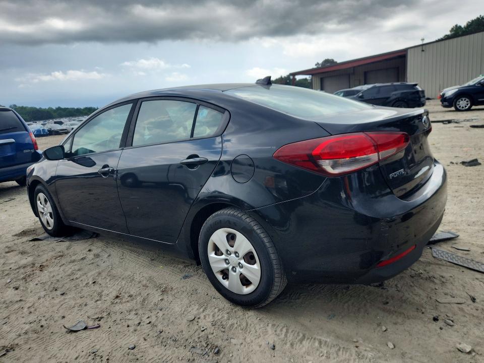 Photo 2 from auction – 2017 KIA FORTE with VIN 3KPFK4A76HE130357