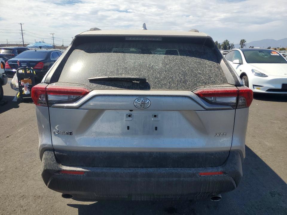 Photo 6 from auction – 2020 TOYOTA RAV4 with VIN JTMW1RFV5LJ020726