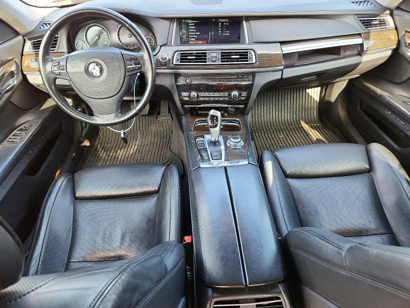 Photo 8 from auction – 2013 BMW 740 with VIN WBAYF4C58DDE23567
