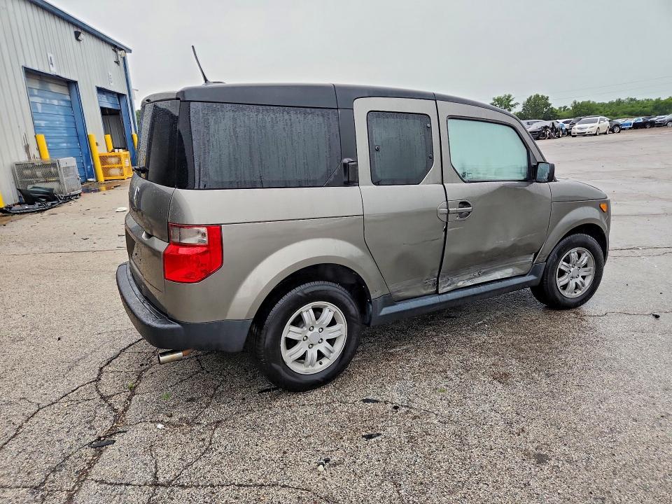 Photo 3 from auction – 2007 HONDA ELEMENT with VIN 5J6YH18777L007372