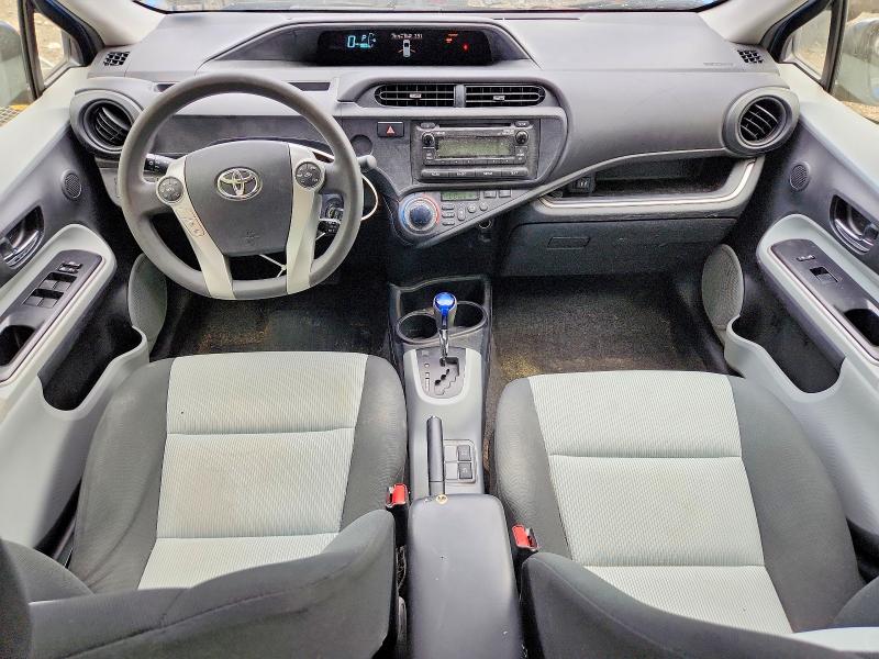 Photo 8 from auction – 2014 TOYOTA PRIUS C with VIN JTDKDTB3XE1572202