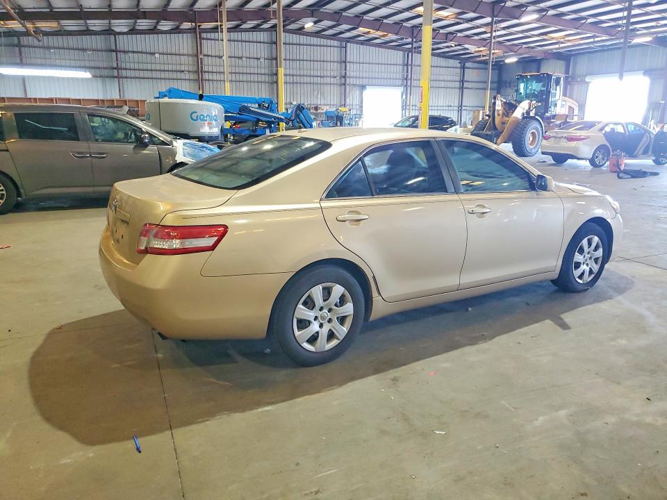 Photo 3 from auction – 2011 TOYOTA CAMRY with VIN 4T1BF3EK3BU183310