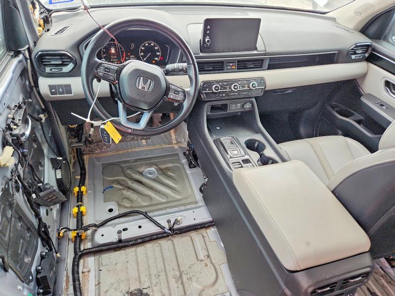 Photo 8 from auction – 2024 HONDA PILOT with VIN 5FNYG2H77RB000782
