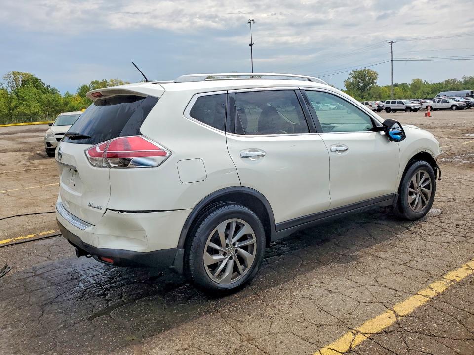 Photo 3 from auction – 2015 NISSAN ROGUE with VIN 5N1AT2MV8FC760595