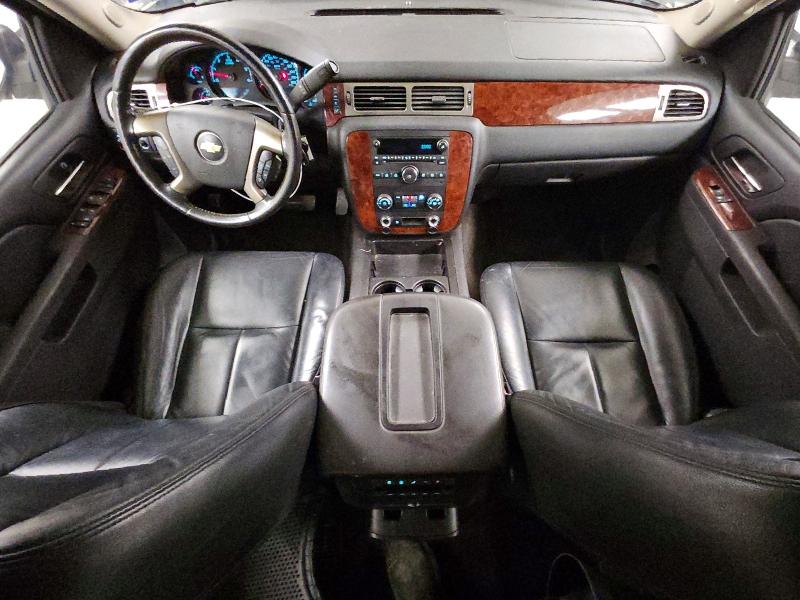 Photo 8 from auction – 2011 CHEVROLET TAHOE with VIN 1GNSCAE06BR375704
