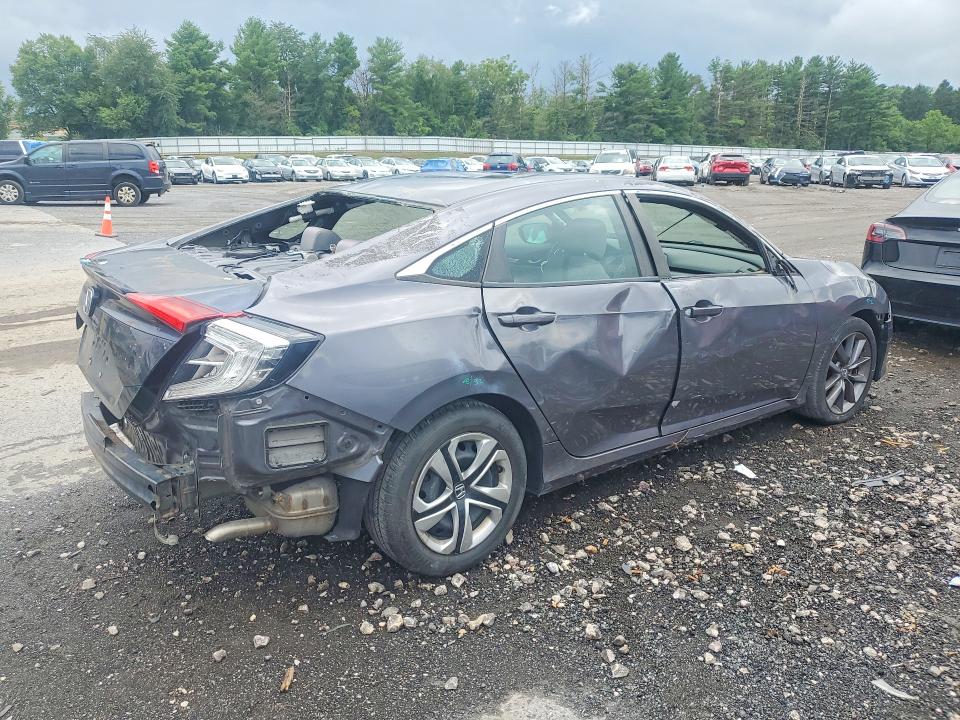 Photo 3 from auction – 2018 HONDA CIVIC with VIN 2HGFC2F55JH524565