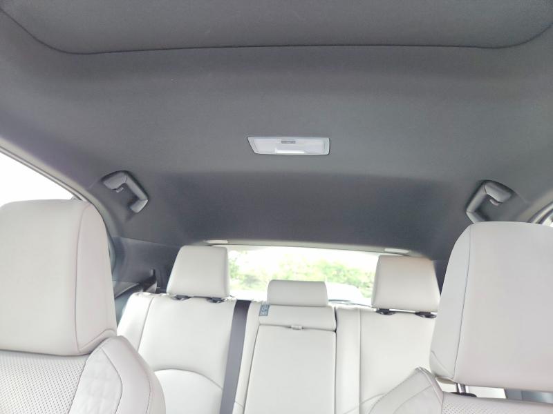 Photo 10 from auction – 2019 LEXUS UX with VIN JTHU9JBH8K2019384