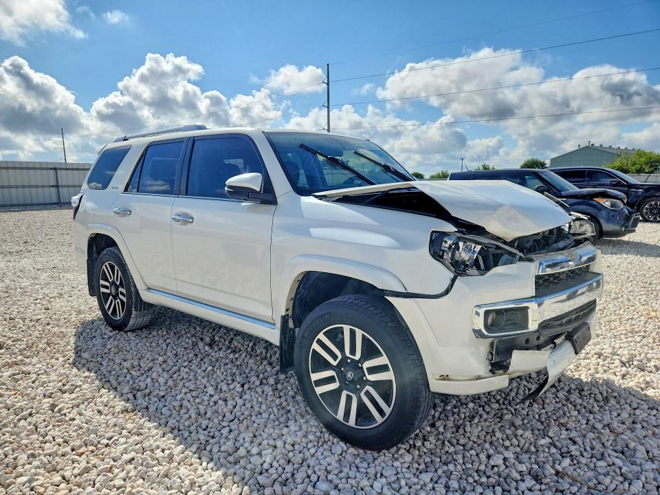 Photo 4 from auction – 2014 TOYOTA 4RUNNER 4D 4X2 with VIN JTEBU5JR4E5161772