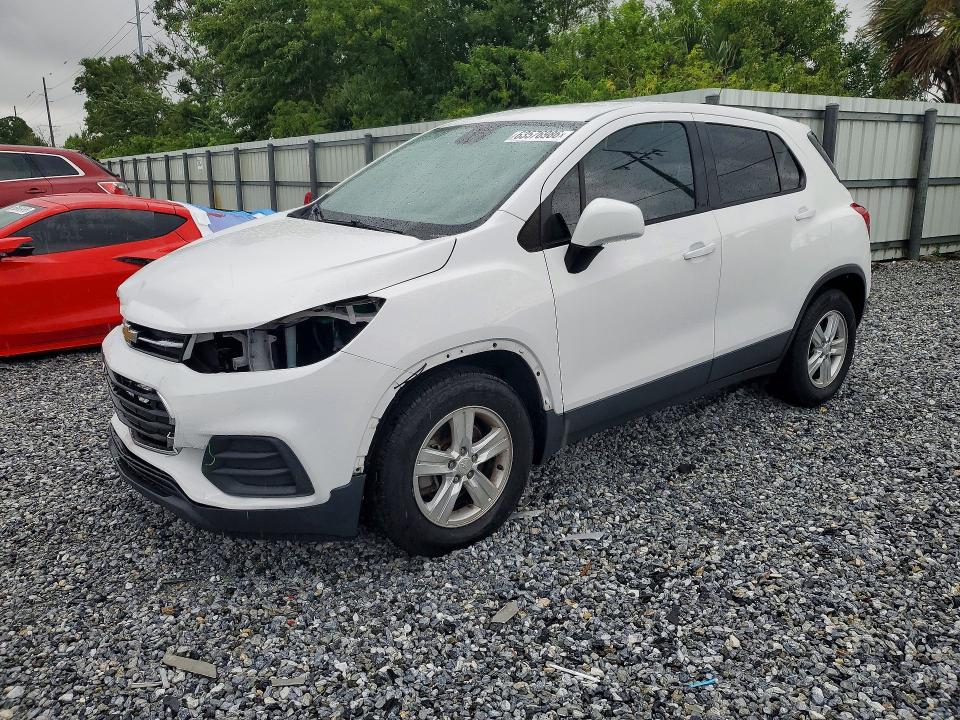 CHEVROLET TRAX 2020 with VIN 3GNCJKSBXLL155660 - Photo from auction
