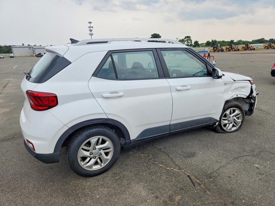 Photo 3 from auction – 2020 HYUNDAI VENUE with VIN KMHRC8A3XLU038480