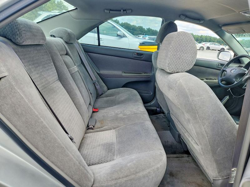 Photo 10 from auction – 2002 TOYOTA CAMRY with VIN 4T1BE32K62U533858