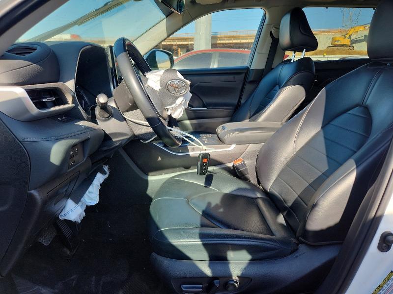 Снимка 7 от търг – 2023 TOYOTA HIGHLANDER с VIN 5TDKDRAH6PS020072
