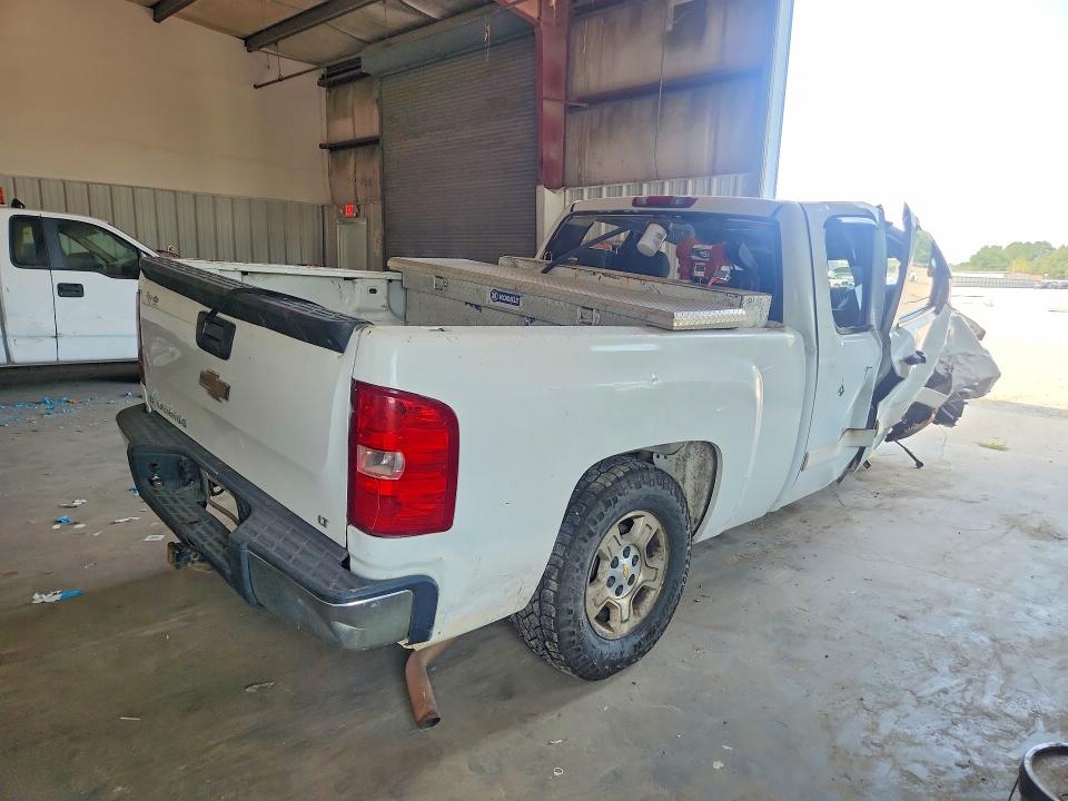 Photo 3 from auction – 2008 CHEVROLET SILVERADO with VIN 2GCEC19C281282352