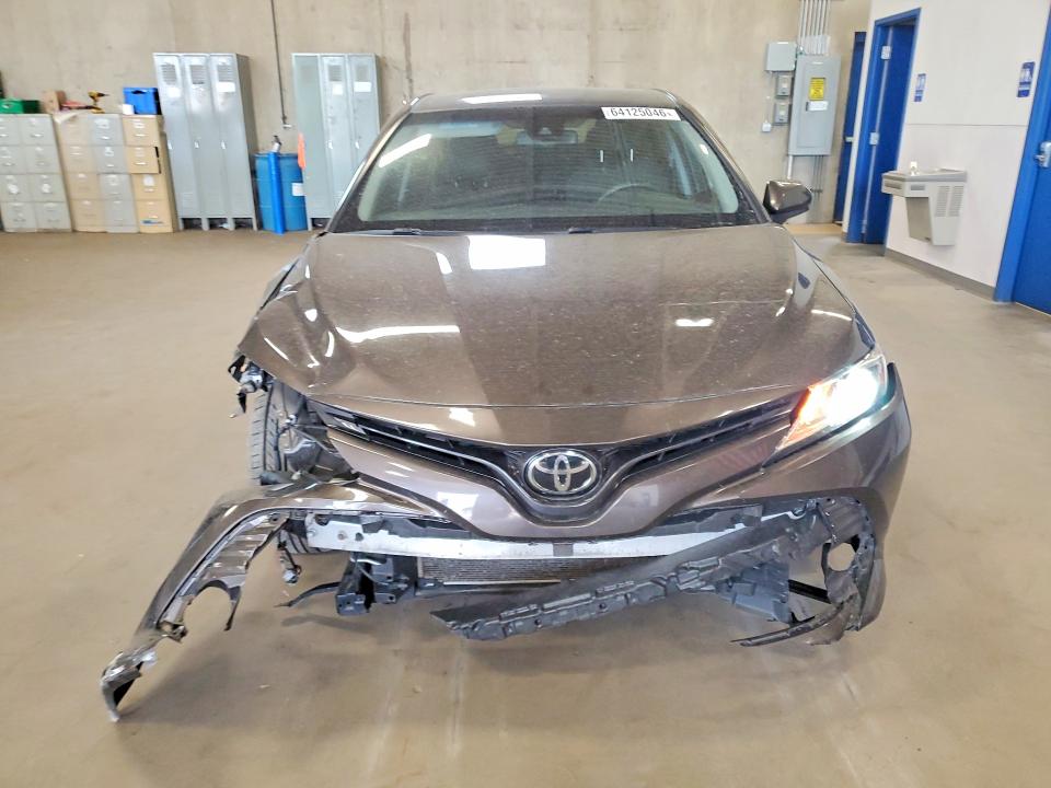 Photo 5 from auction – 2018 TOYOTA CAMRY with VIN JTNB11HK5J3028065