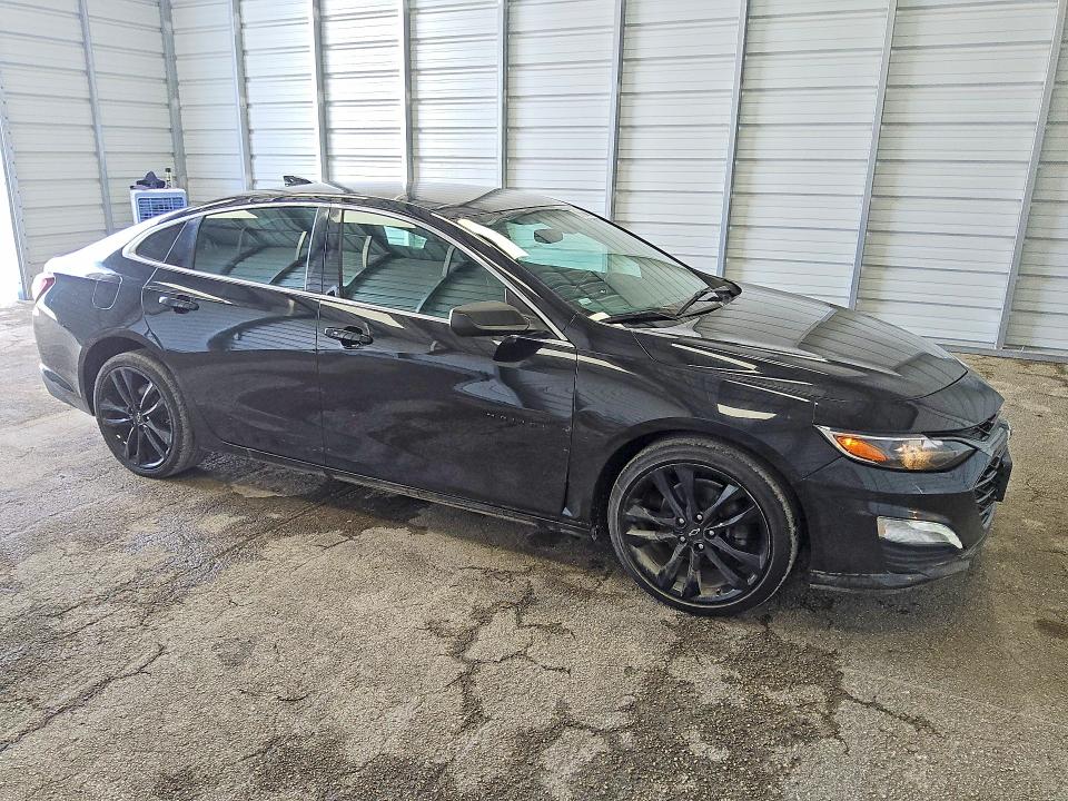Photo 4 from auction – 2021 CHEVROLET MALIBU with VIN 1G1ZD5ST7MF047490