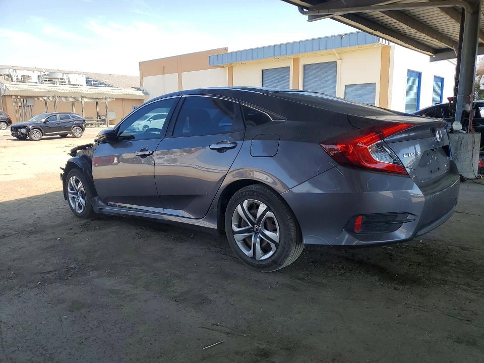 Photo 2 from auction – 2017 HONDA CIVIC with VIN 2HGFC2F5XHH524104