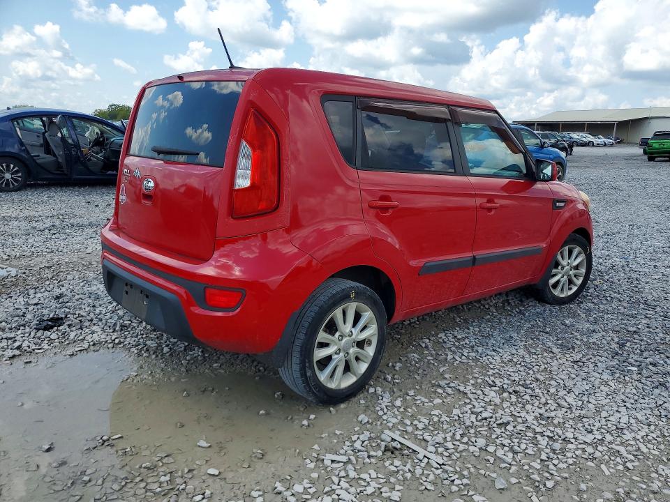Photo 3 from auction – 2013 KIA SOUL with VIN KNDJT2A58D7632145