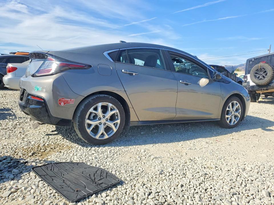 Photo 3 from auction – 2017 CHEVROLET VOLT with VIN 1G1RD6S54HU182967
