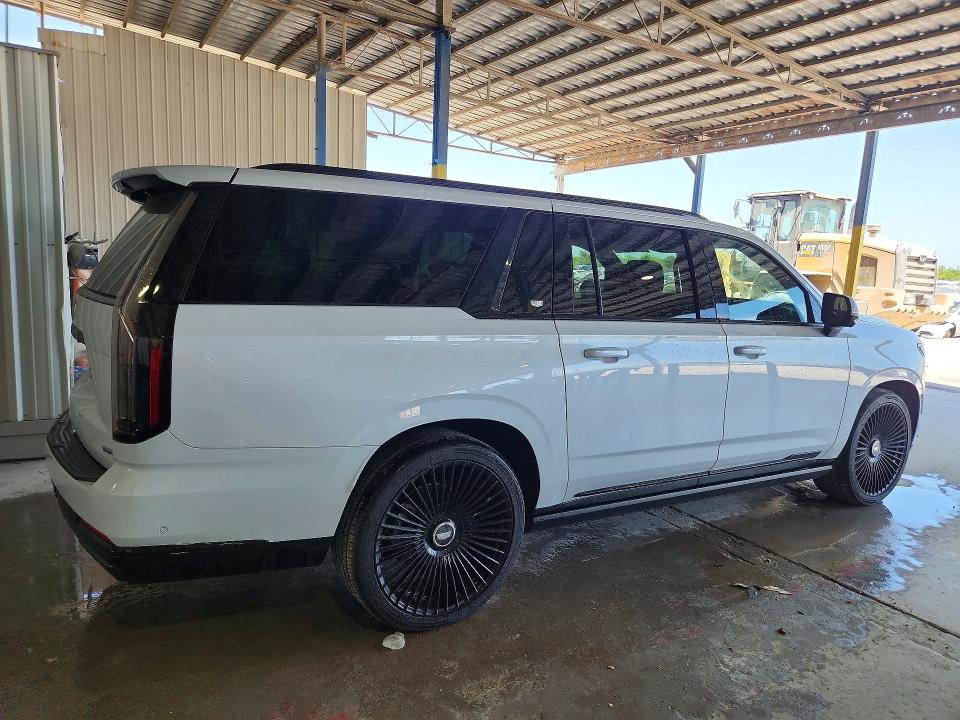 Photo 3 from auction – 2026 CADILLAC ESCALADE with VIN 1GYS9PKL7TR325625