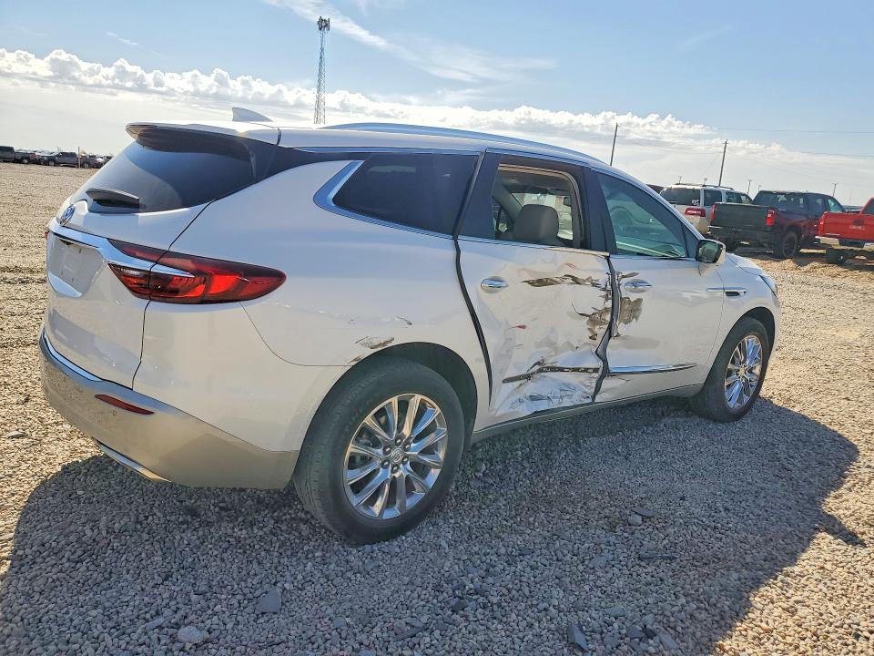 Photo 3 from auction – 2021 BUICK ENCLAVE with VIN 5GAERCKW8MJ175693
